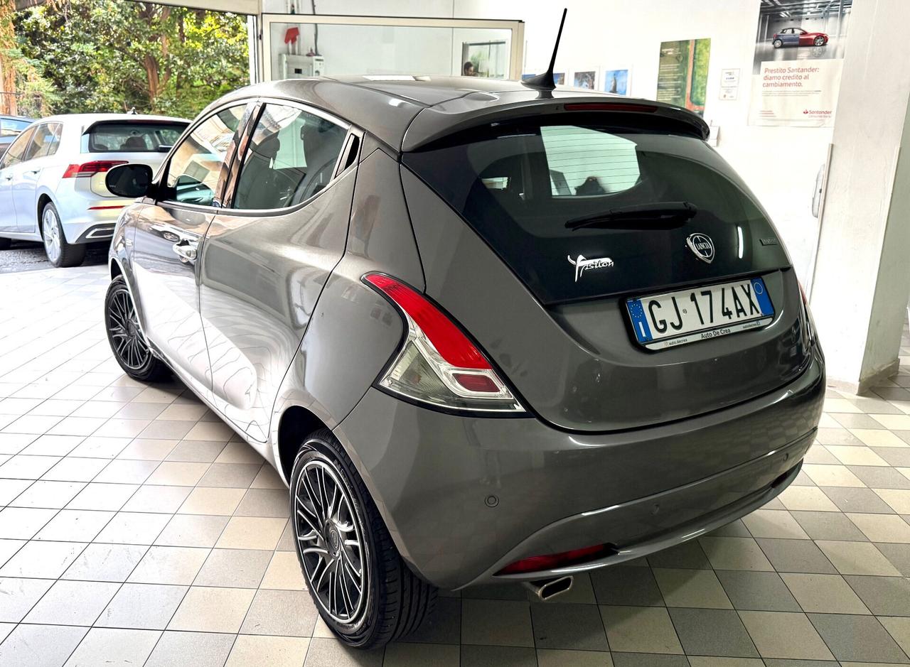 Lancia Ypsilon 1.0 S&S Hybrid Ecochic Gold 78.000km
