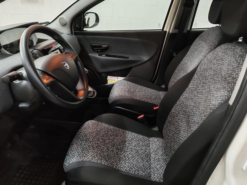 Lancia Ypsilon 1.2 Elefantino Blu 5 POSTI "SOLO 28.000 KM"