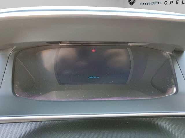 Peugeot 2008 BlueHDi 110 S&S Allure Pack