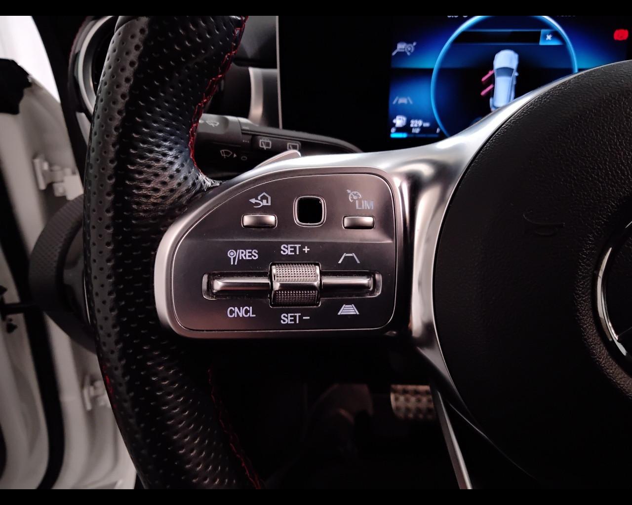 Mercedes-Benz CLA Sh.Brake - X118 - CLA Shooting Brake 200 d Premium auto