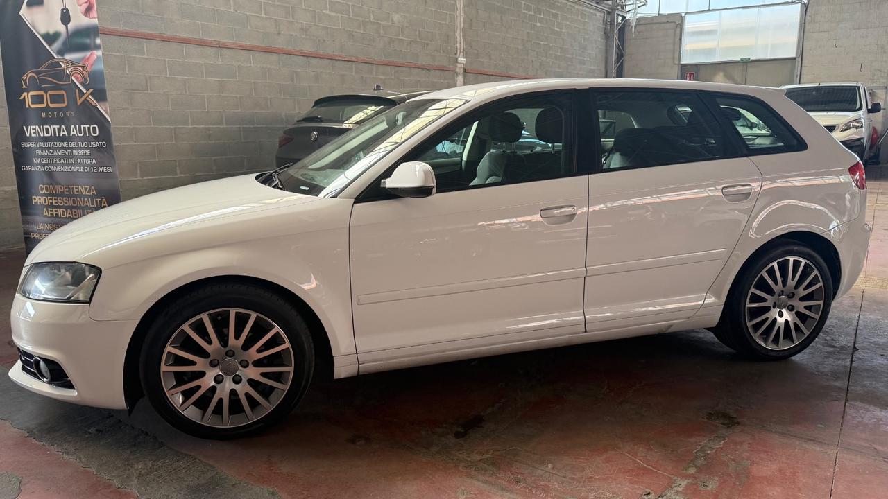 Audi A3 SPB 1.6 TDI 105 CV CR Ambition