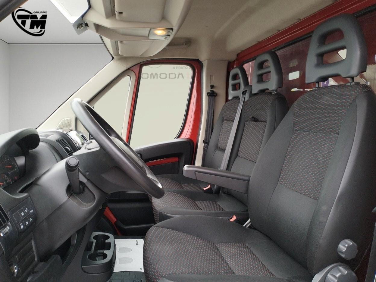 Peugeot Boxer 335 2.2 BlueHDi 140 S&S PLM Cabinato