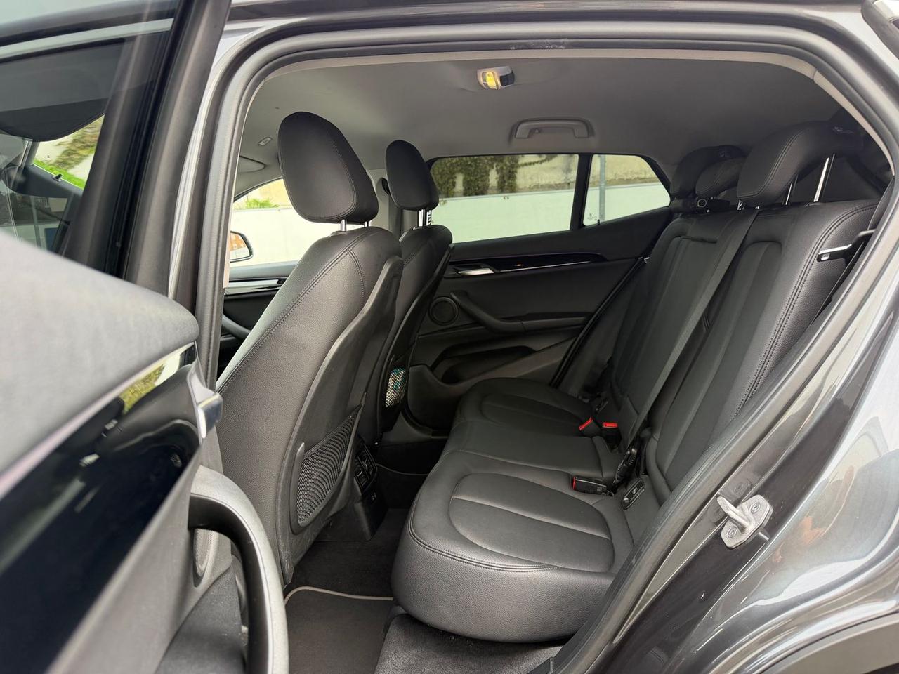 Bmw X2 180D GOLDPLAY EDITION #50678
