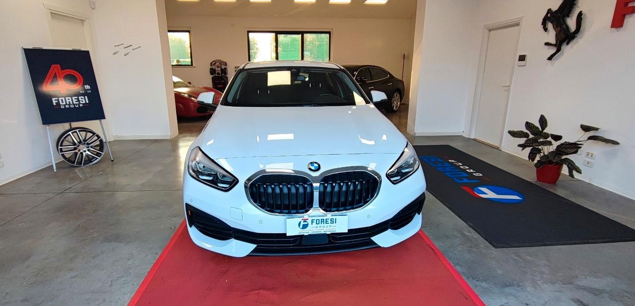 Bmw 116 116d 5p. Business Advantage