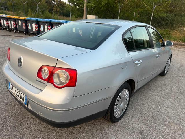 VOLKSWAGEN Passat 1.9 TDI/105CV DPF BlueMotion senza lavoro da fare