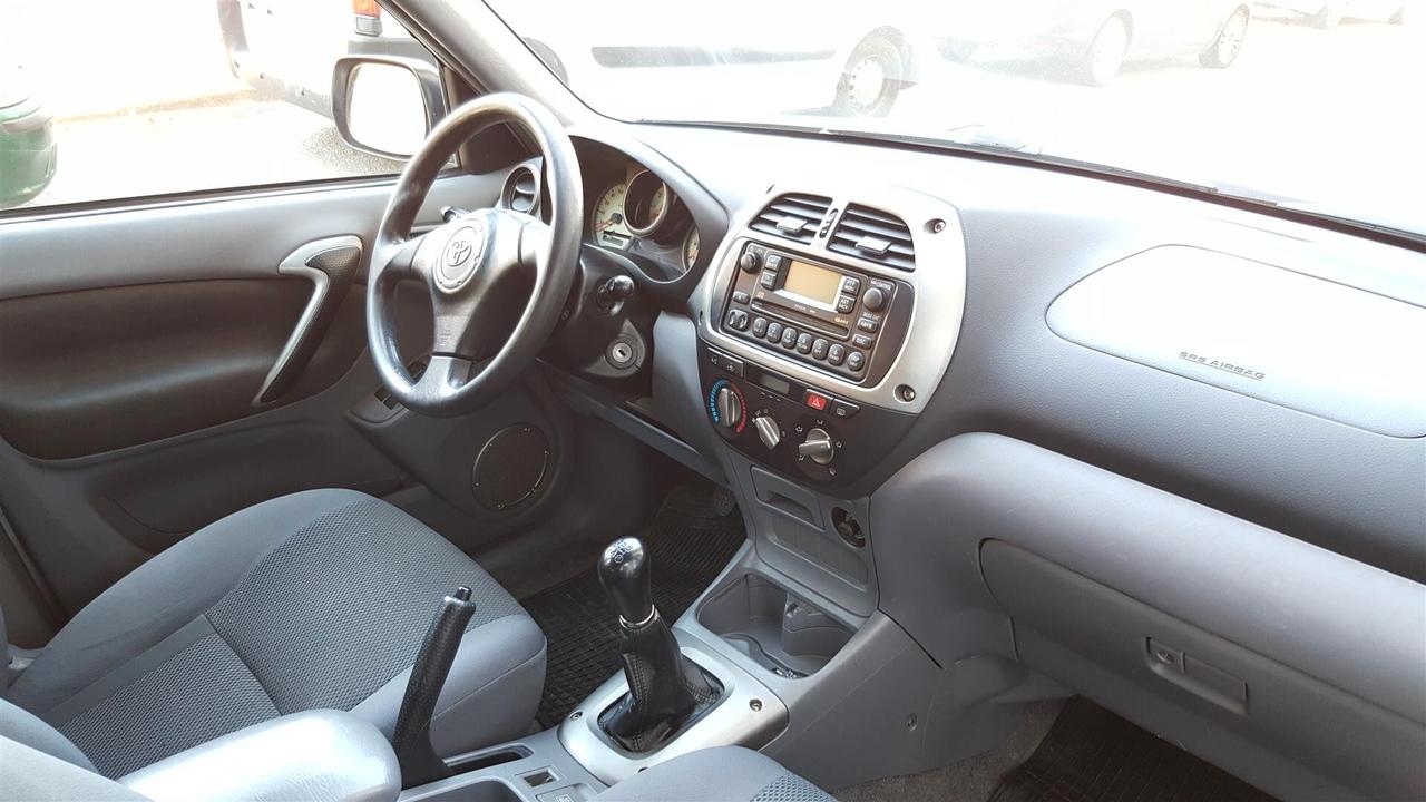 Toyota RAV 4 RAV4 2.0 Tdi D-4D cat 5 porte Sol