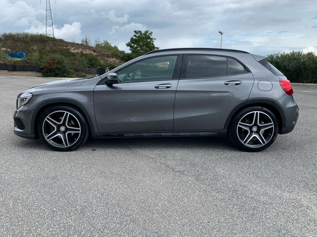 MERCEDES-BENZ GLA 220D 4MATIC AMG AUTO.