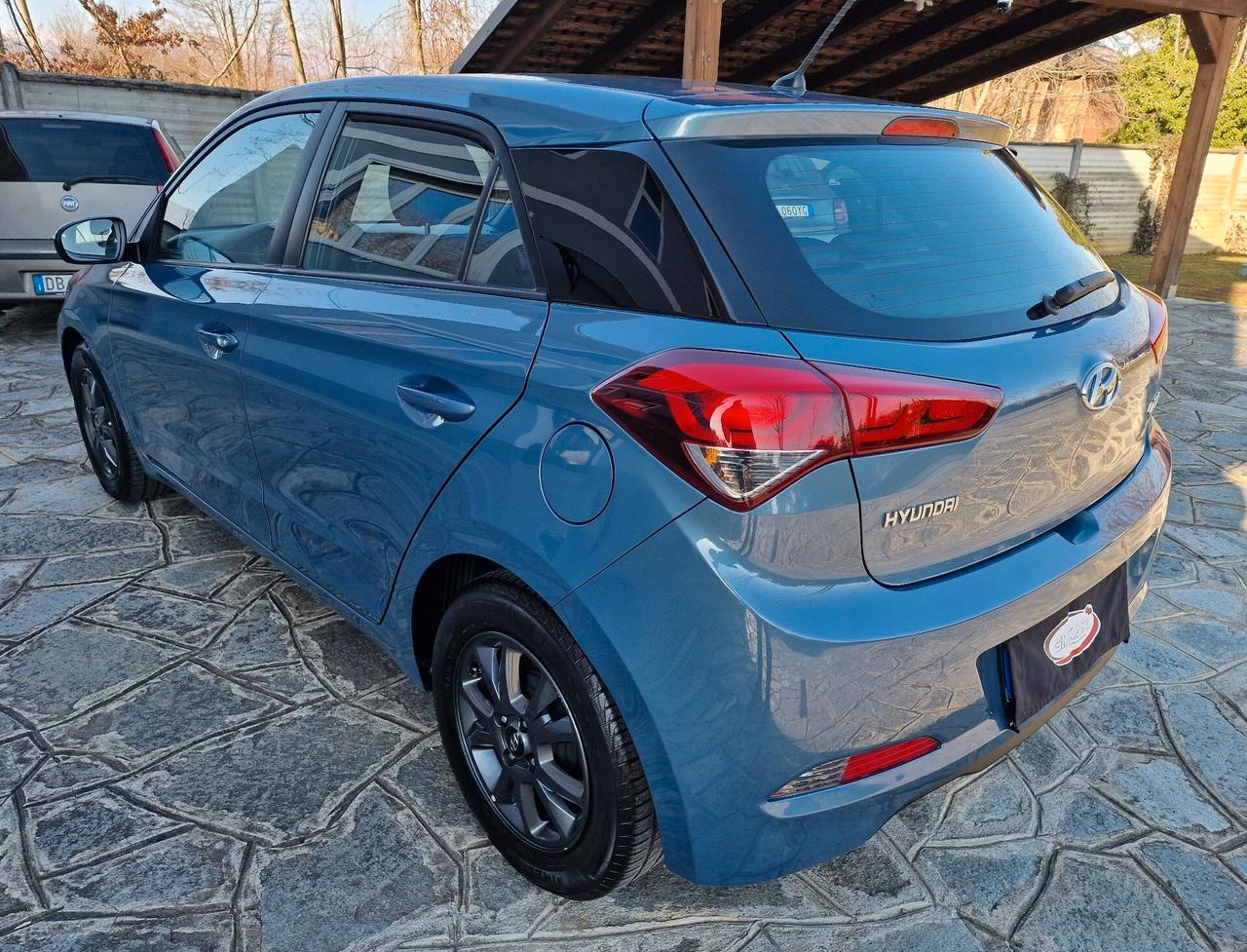 Hyundai i20 1.2 GPL 75cv Econext Blackline