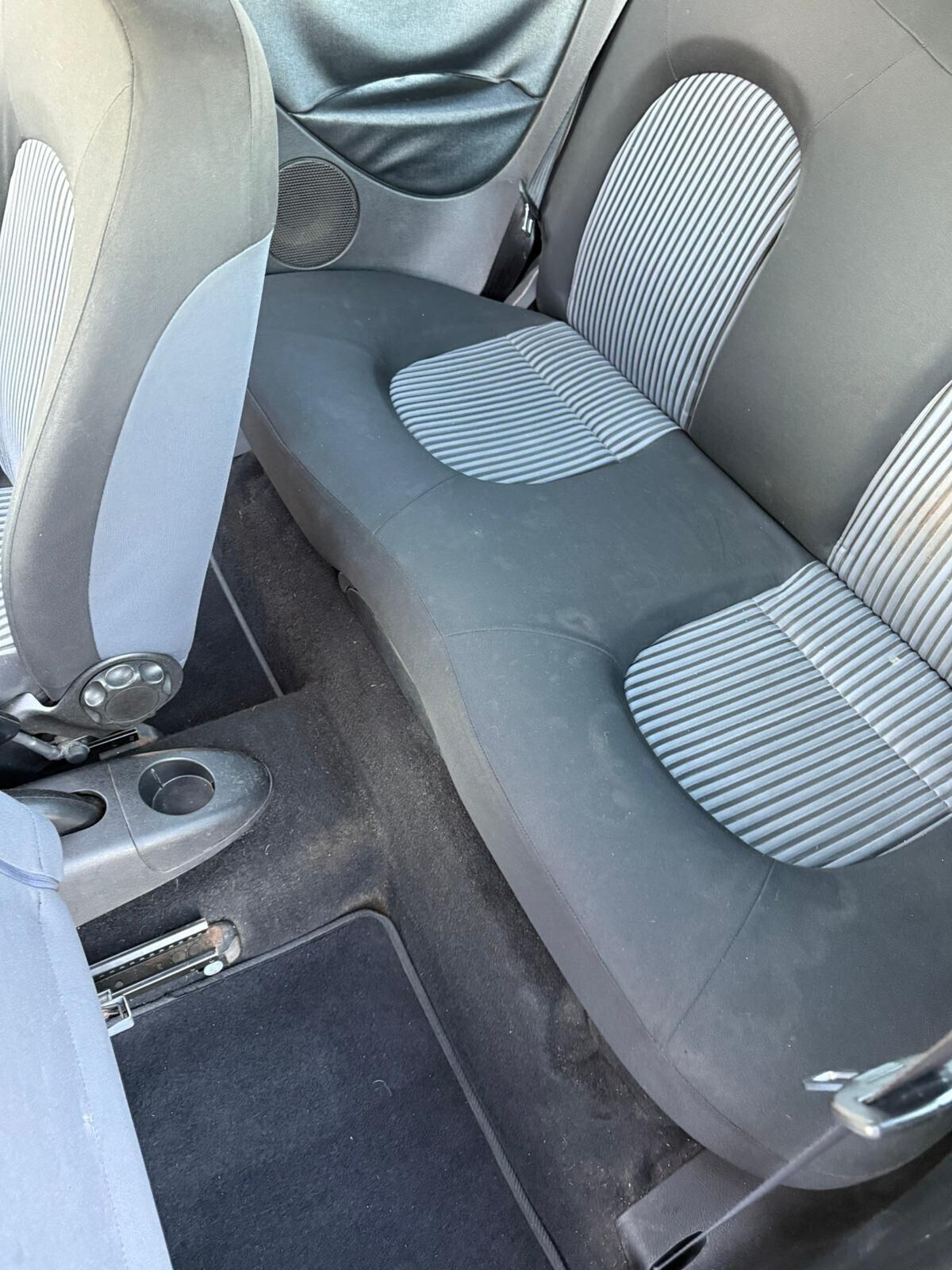 Lancia Ypsilon 1.3 MJT 90 CV Oro