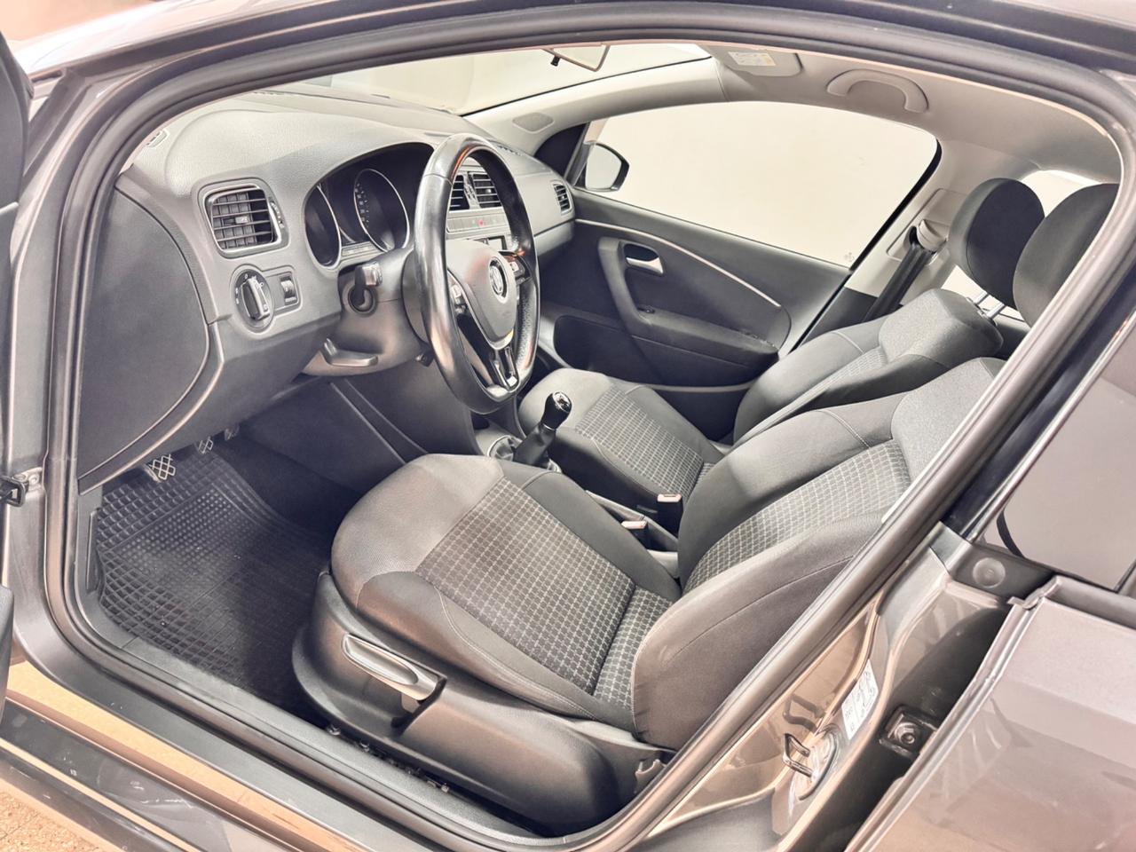 Volkswagen Polo 1.4 TDi 75 Cv 5P. 110.000 Km 2017