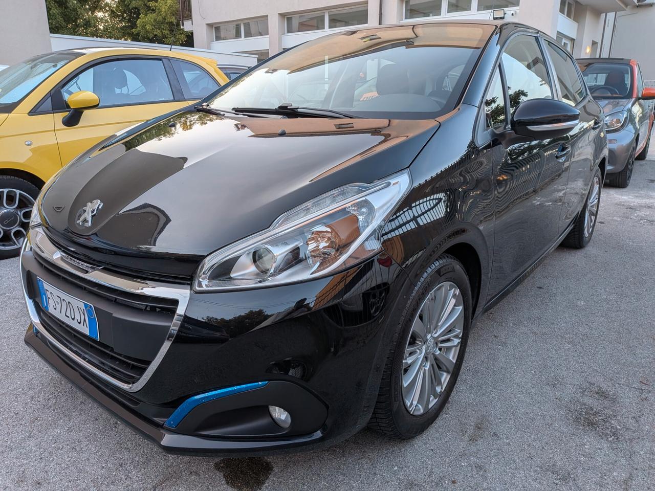 Peugeot 208 1.2 83 CV Allure
