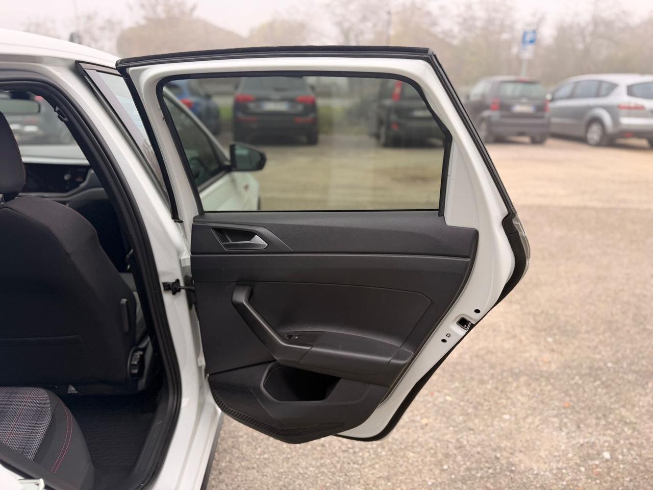 Volkswagen Polo GTI 2.0 TSI GTI #7914