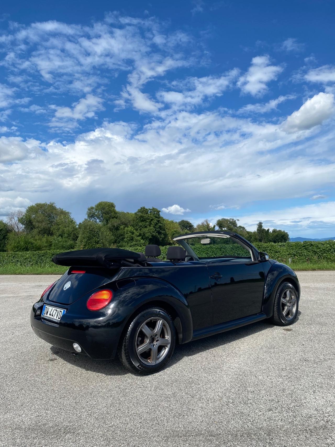 Volkswagen New Beetle 1.6 Cabrio