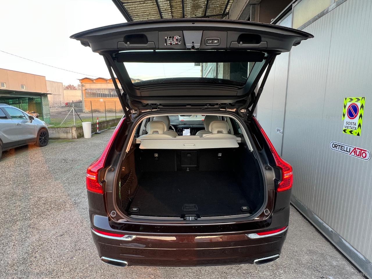 VOLVO XC60 B4 5 POSTI +IVA