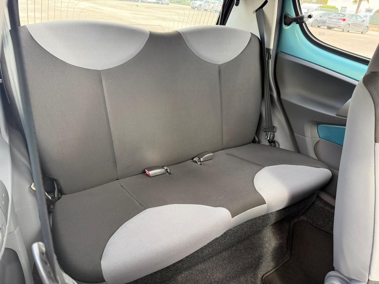 Peugeot 107 1.0 68CV 5p. Km 17.000