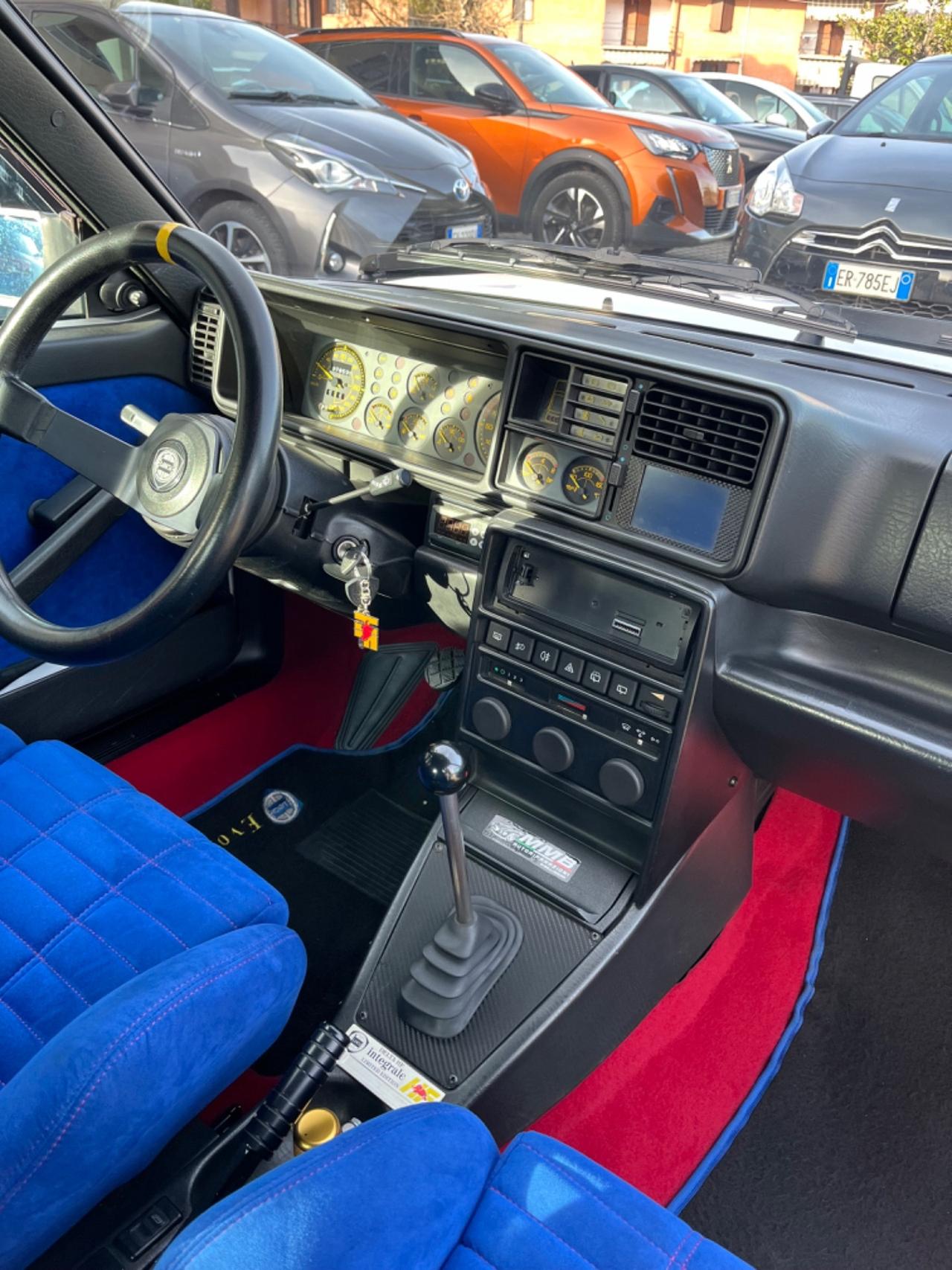 Lancia Delta 2.0i.e. turbo cat HF integrale