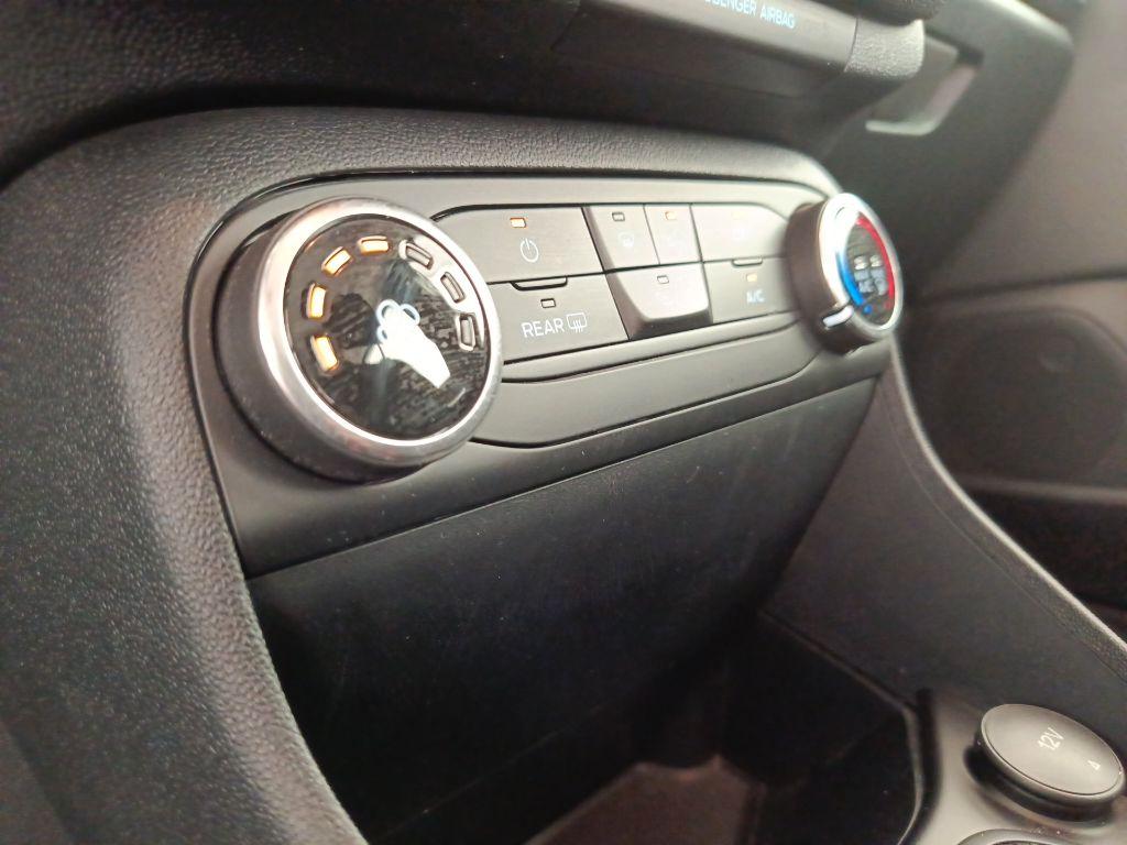 FORD Fiesta 7ª serie - Fiesta 1.1 75 CV 5 porte Titanium