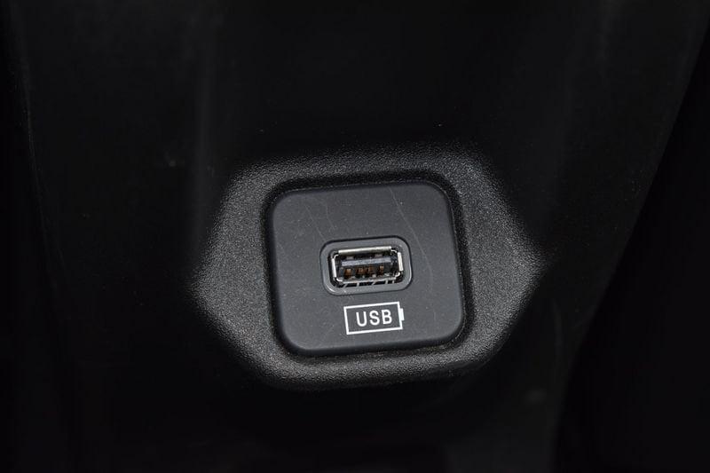 Jeep Renegade e-Hybrid 1.5 T4 MHEV 130cv Altitude DDCT AUTOCARRO