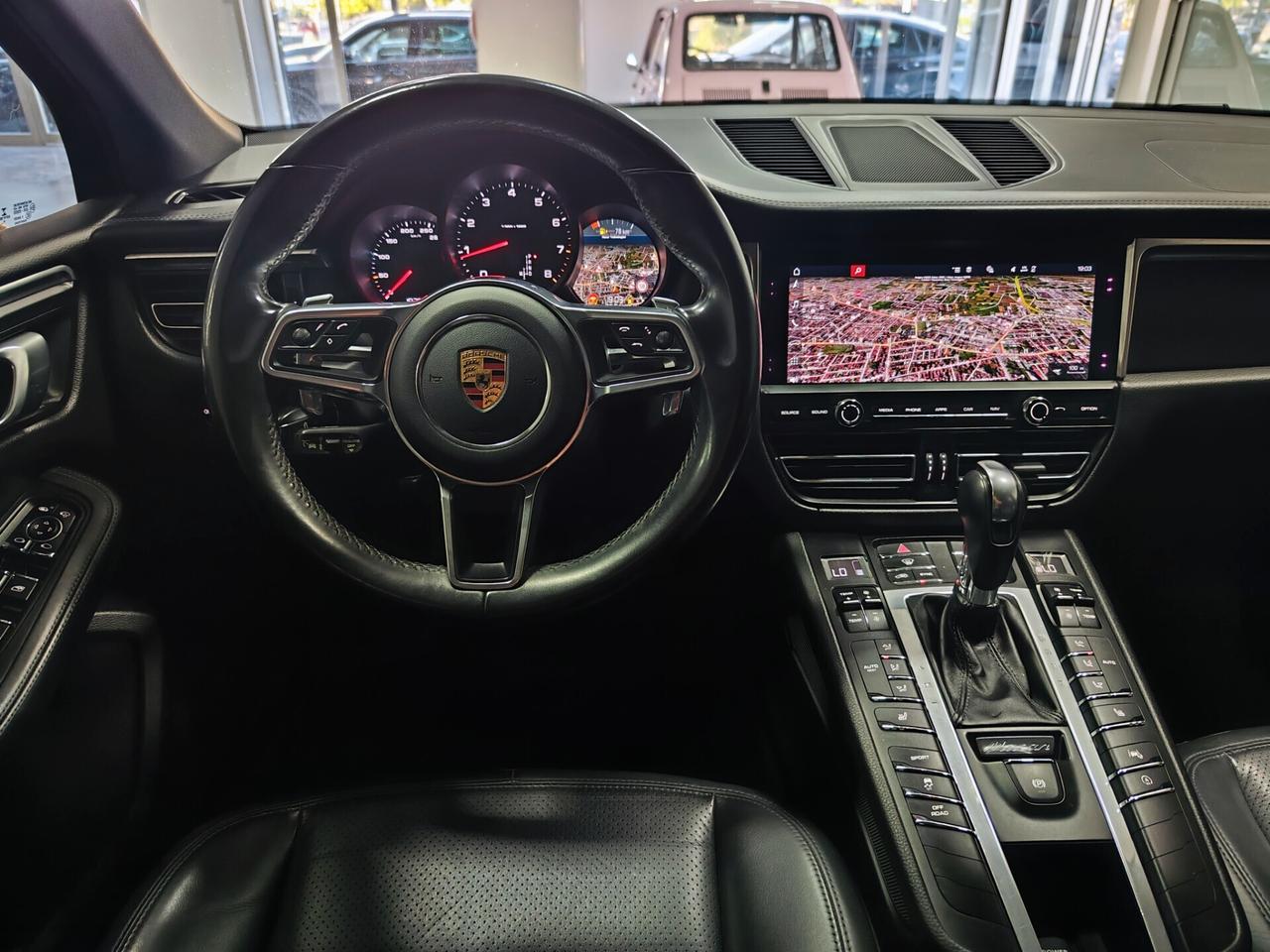 Porsche Macan 2.0 245cv Tetto Led