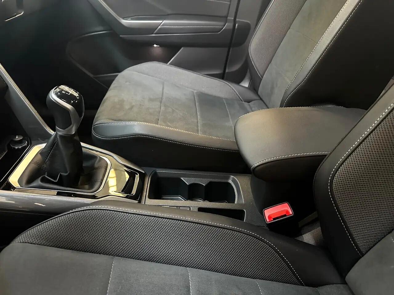 VOLKSWAGEN T-ROC 1.0 tsi STYLE 115cv COME NUOVA IVA ESPOSTA