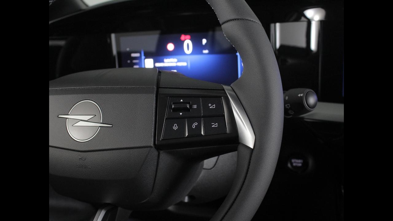 OPEL MOKKA Edition Hybrid 145cv DCT6