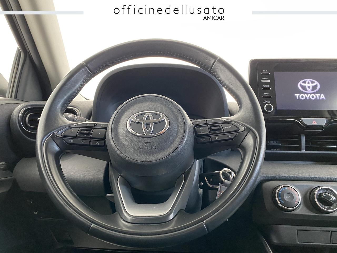 Toyota Yaris 1.0 vvt-i active