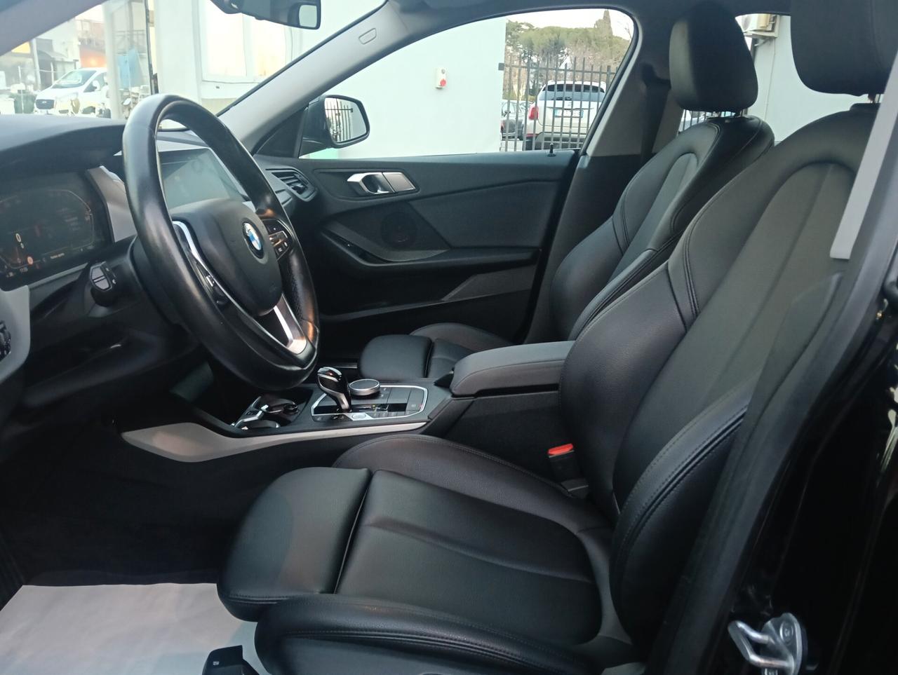 Bmw Serie 2 Gran Coupé 220i Advantage aut.