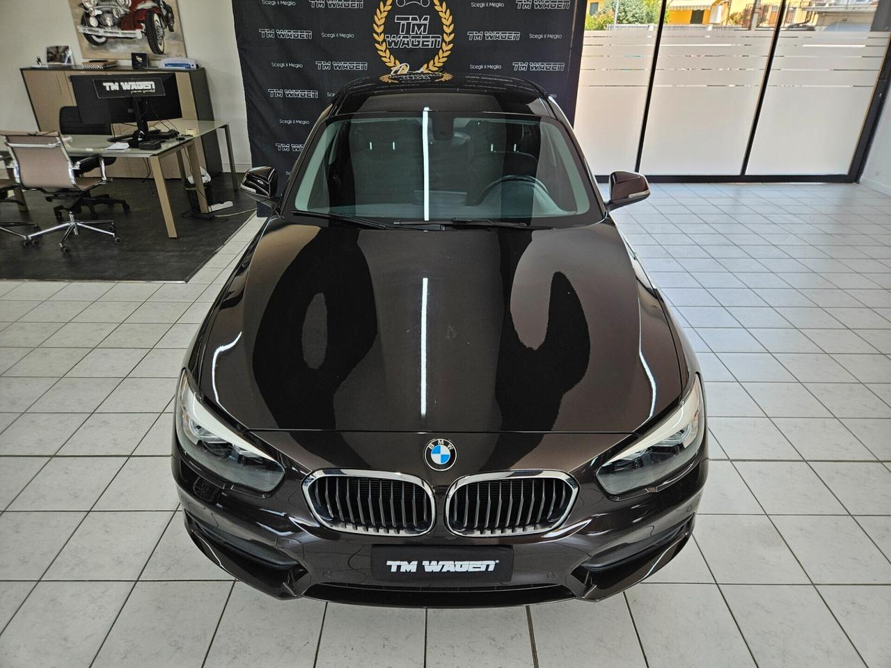 BMW 114 d Business 5p - IVA ESPOSTA