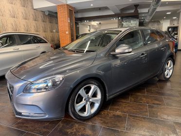 Volvo V40 D2 1.6 Summum