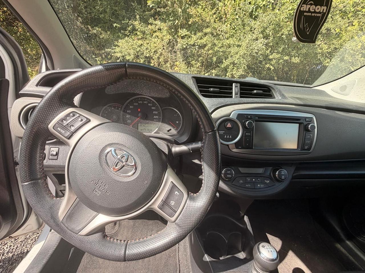 Toyota Yaris 1.3 3 porte Sol