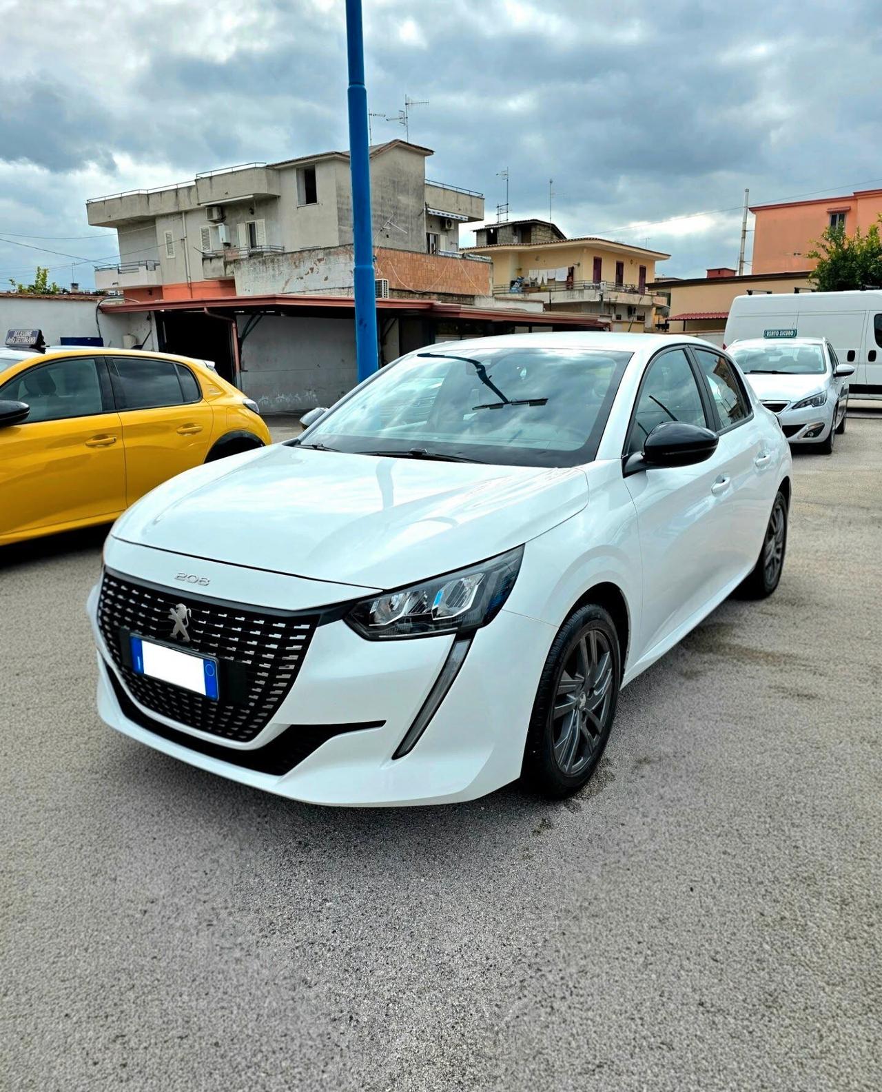 Peugeot 208 1.2 bz 75cv Allure con 74.000