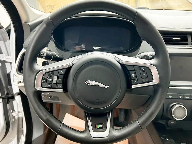 Jaguar E-Pace 2.0D 180 CV AWD aut. R-Dynamic SE