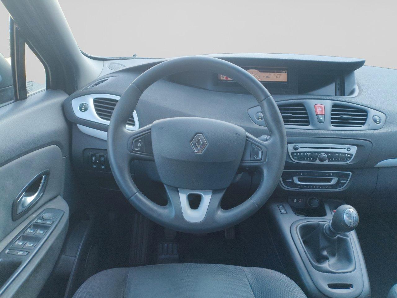Renault Scenic 1.5 dci Luxe 110cv 7 POSTI
