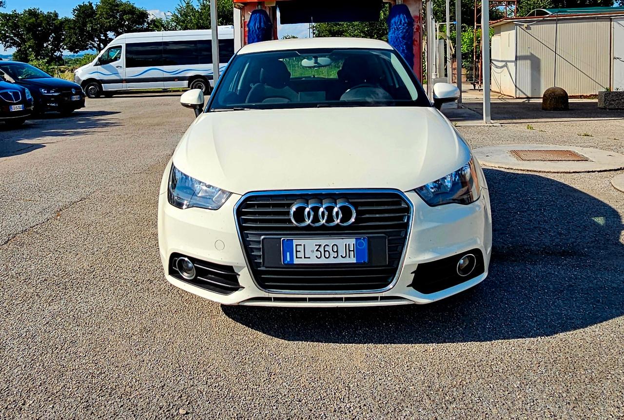 Audi A1 SPB 1.6 TDI S tronic Attraction