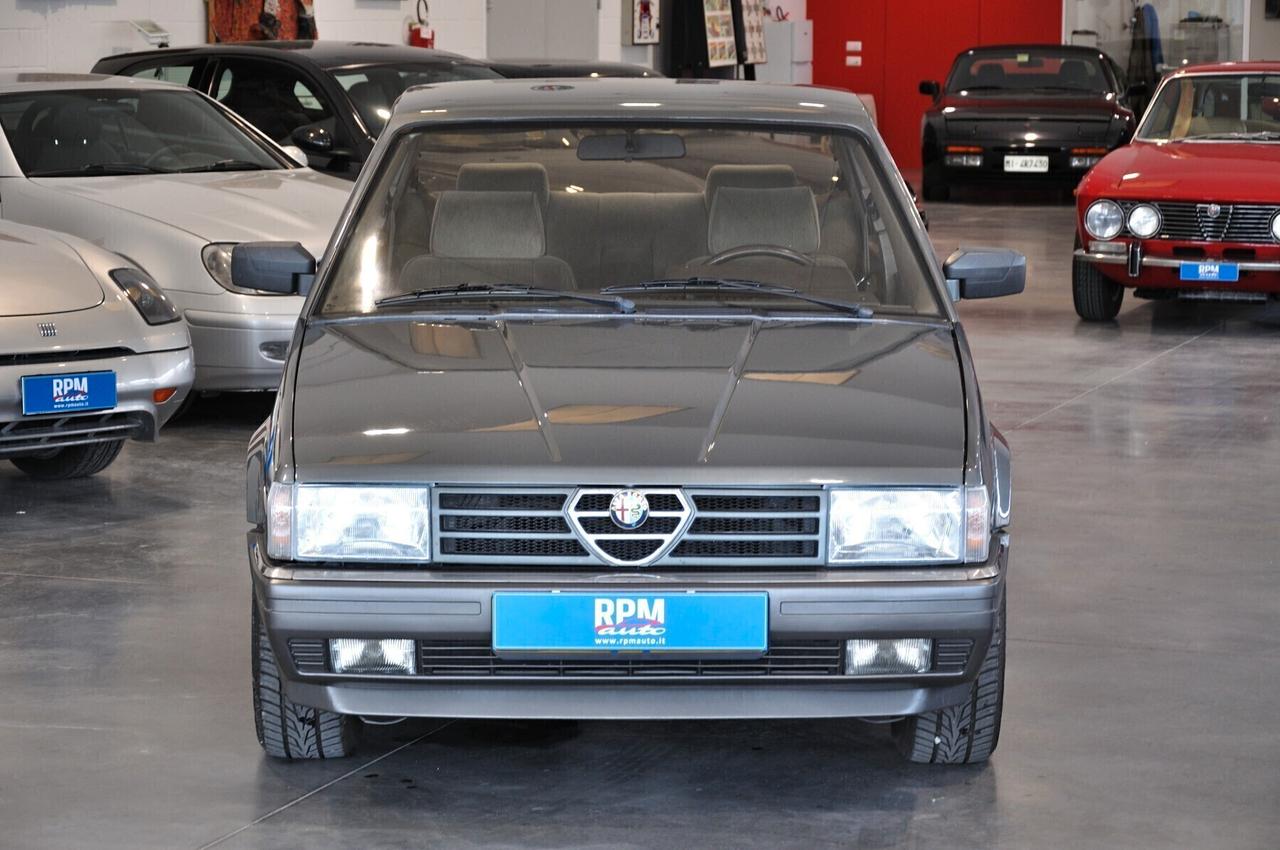 Alfa Romeo 90 2.5i V6 Quadrif. Oro, Clima, quadro digitale