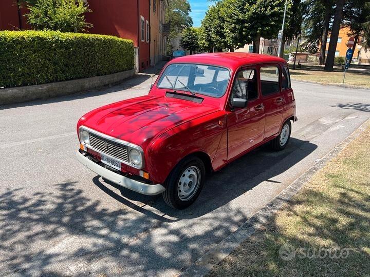 RENAULT 4