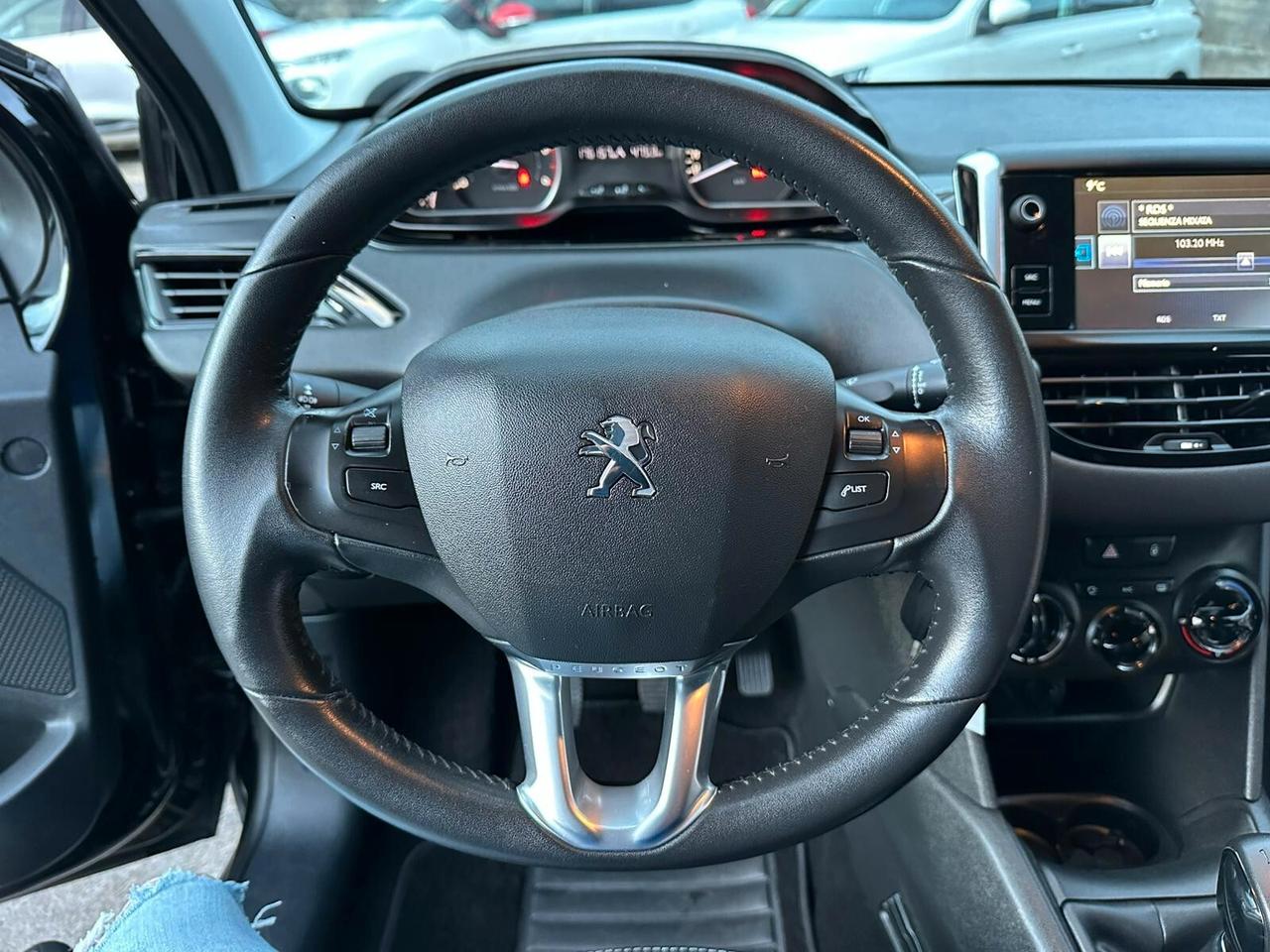 Peugeot 208 BlueHDi 75 5 porte Allure