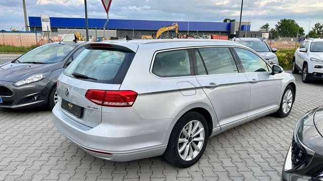 Volkswagen Passat Variant 1.6 TDi 120CV DSG Business
