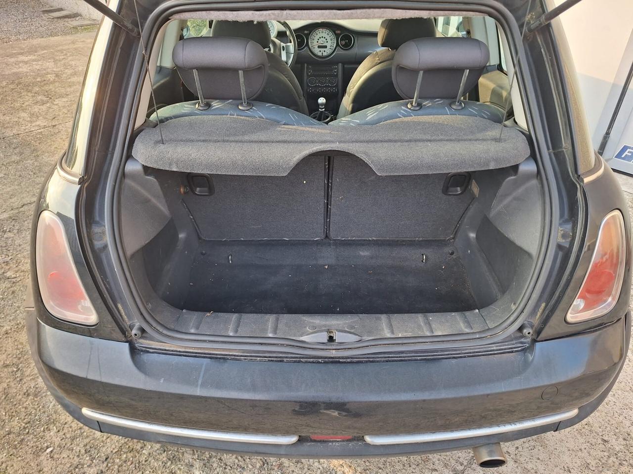 Mini One DE LUXE 1.6b 16v euro 4