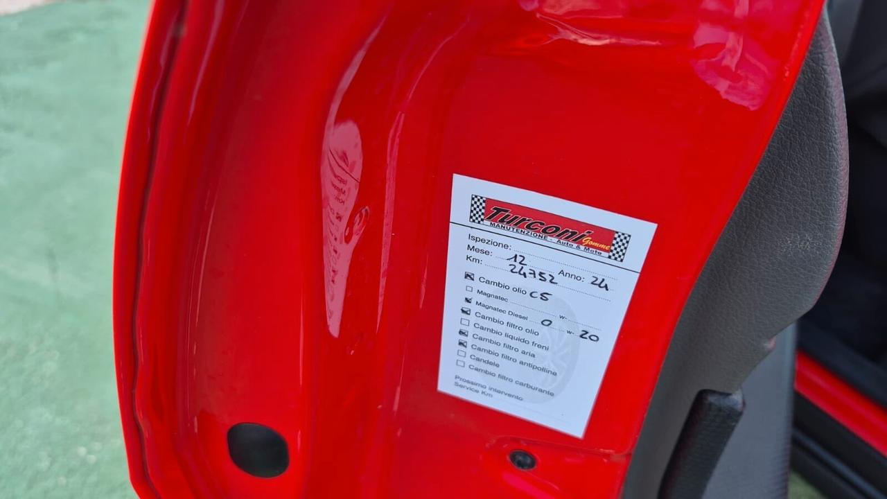 Ford Transit Connect 3 Posti Diesel