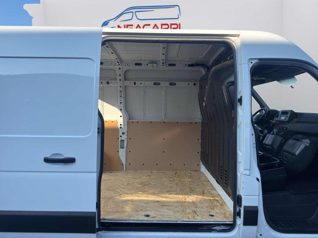 Renault Master (NISSAN INTERSTAR)35 2.3 dCi 135CV(PM-TM-L2H2)