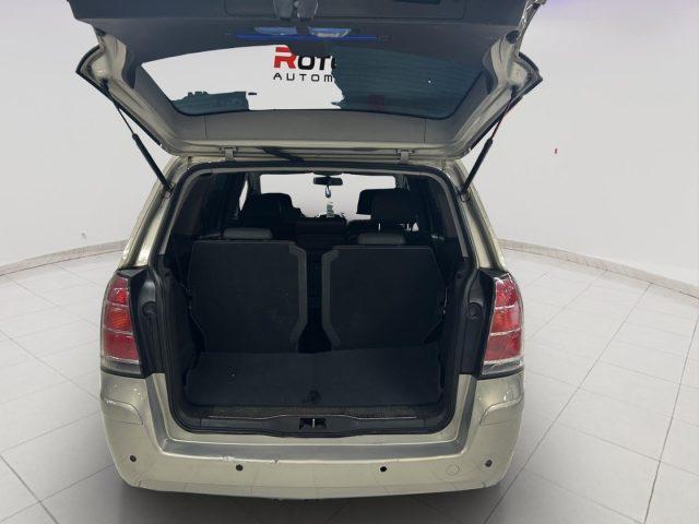 OPEL Zafira 1.8 16V VVT Cosmo