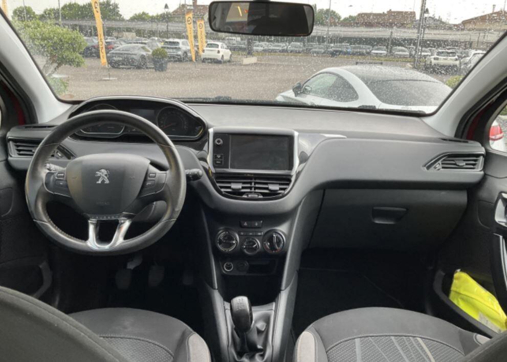 Peugeot 208 1.2 VTi 82 CV 5 porte Allure