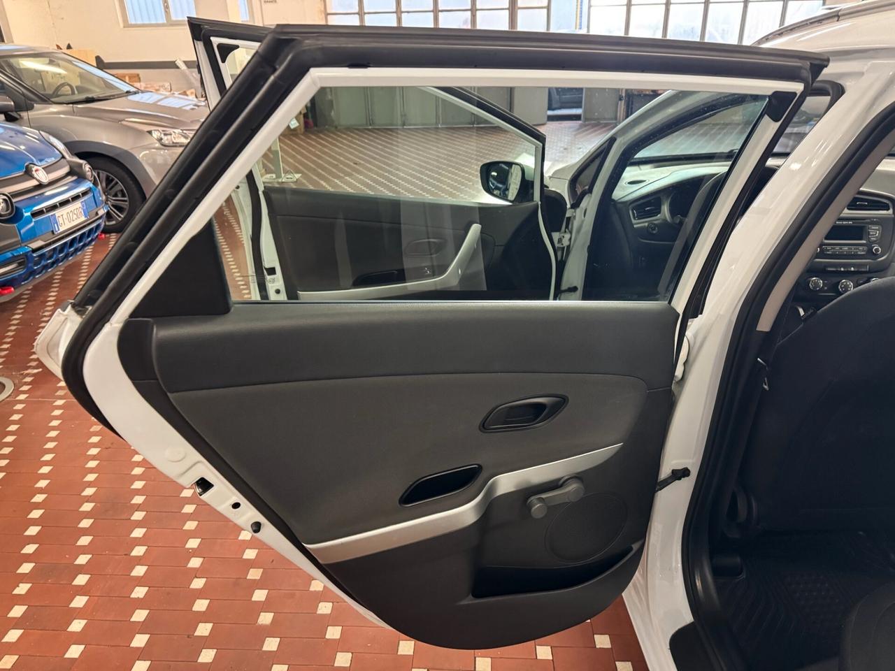 Kia Ceed cee'd 1.4 CVVT SW Cool - UNICO PROPRIETARIO