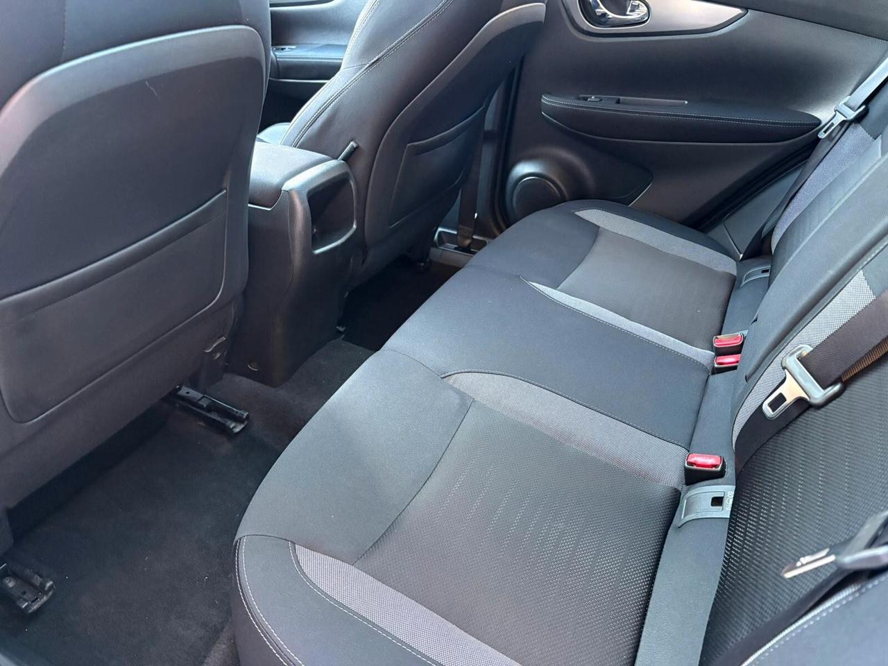 Nissan Qashqai 1.5 dCi N-Connecta + TETTO