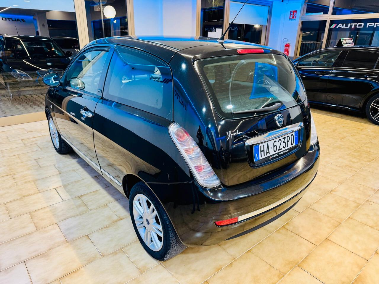 Lancia Ypsilon 3Porte 1.2 69 CV - Distribuzione nuova!