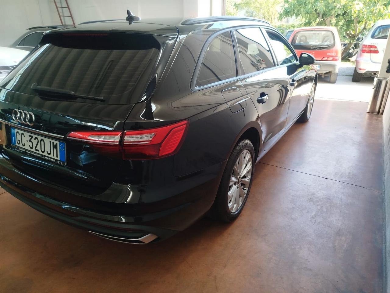 Audi A4 Avant 35 TDI S tronic Business