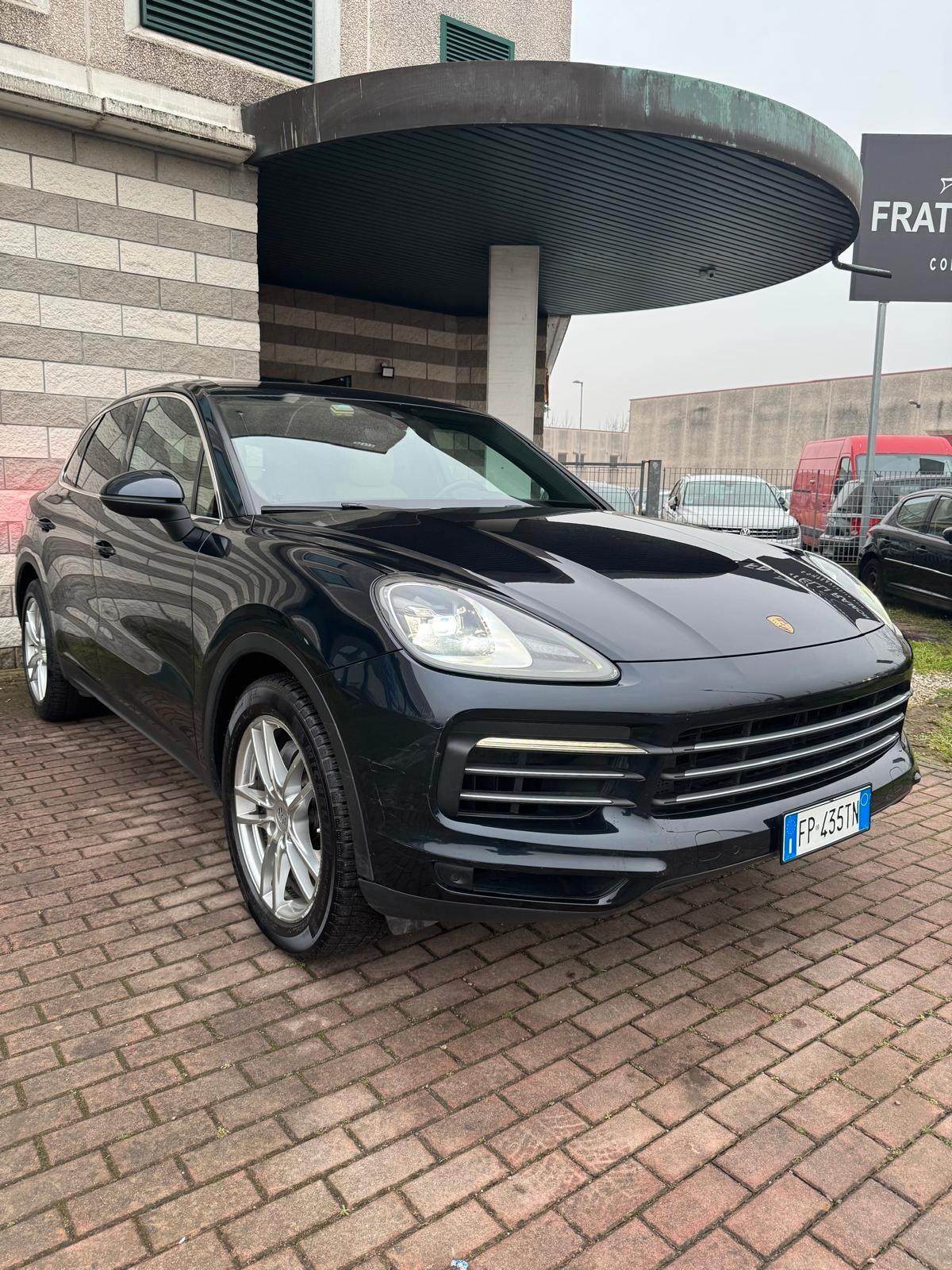 Porsche Cayenne 3.0 V6