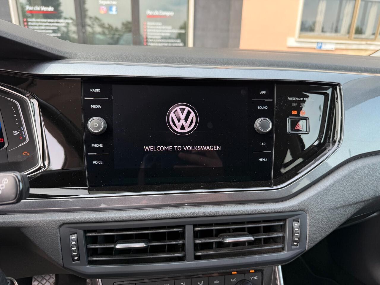 Volkswagen Polo 1.0 TSI 5p. R LINE
