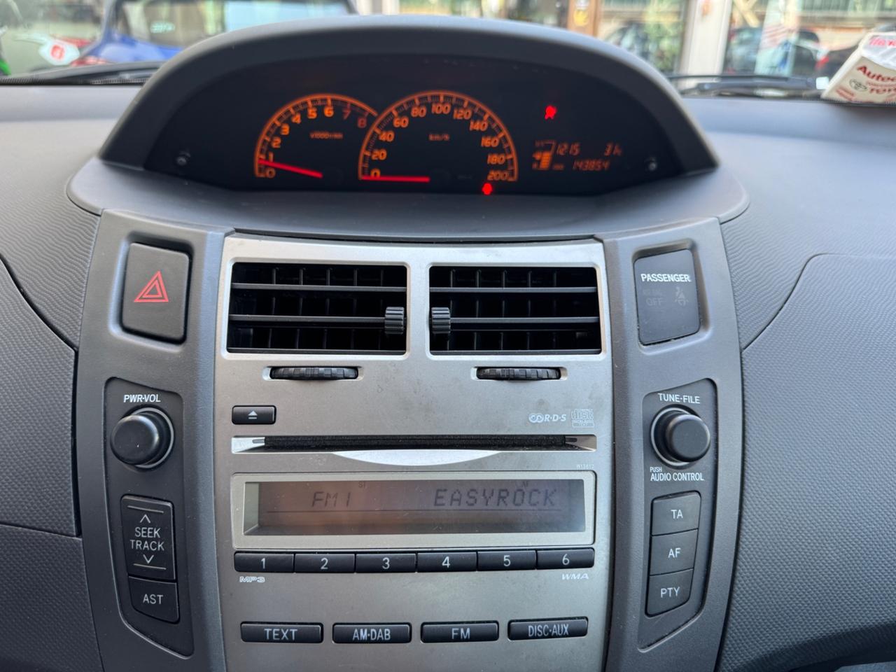 Toyota Yaris 1.0 5 porte 2011